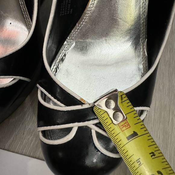White House Black Market Patent Leather Platforms - 6 - Picture 13 of 14